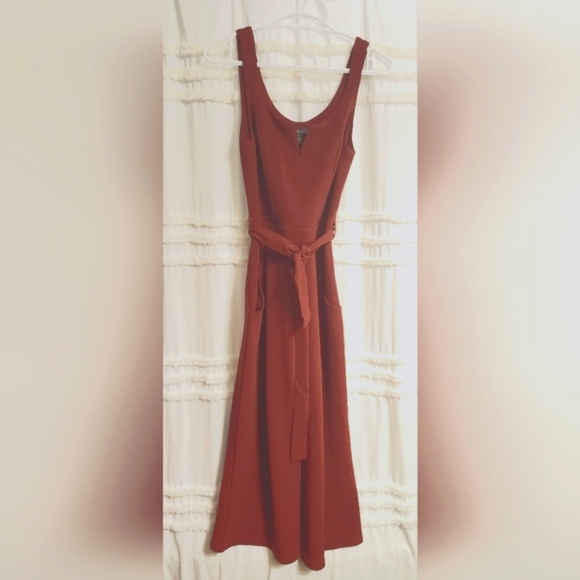 Bnwot Gorgeous rust color cropped wide legged jumpsuit. Size Xs FIRM ON PRICE - Picture 1 of 8